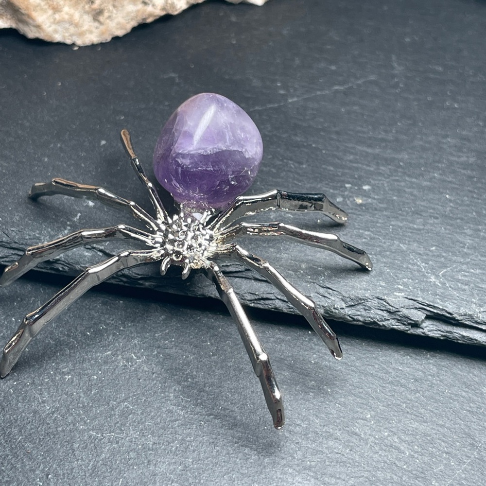 Amethyst Crystal Stone Silver Spider Brooch Artisan Made - Picture 10 of 10